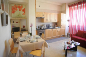  Lux Appartamenti  Рим